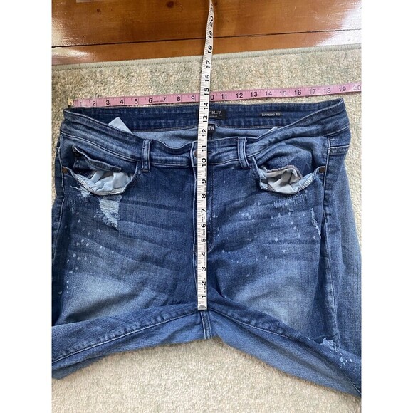 Judy Blue 20W Denim Boyfriend Fit Distressed Jeans Women's - Picture 6 of 9